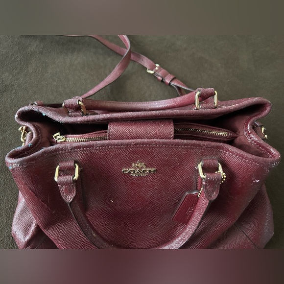 Coach Purse with Crossbody Strap: TLC needed - Picture 2 of 4